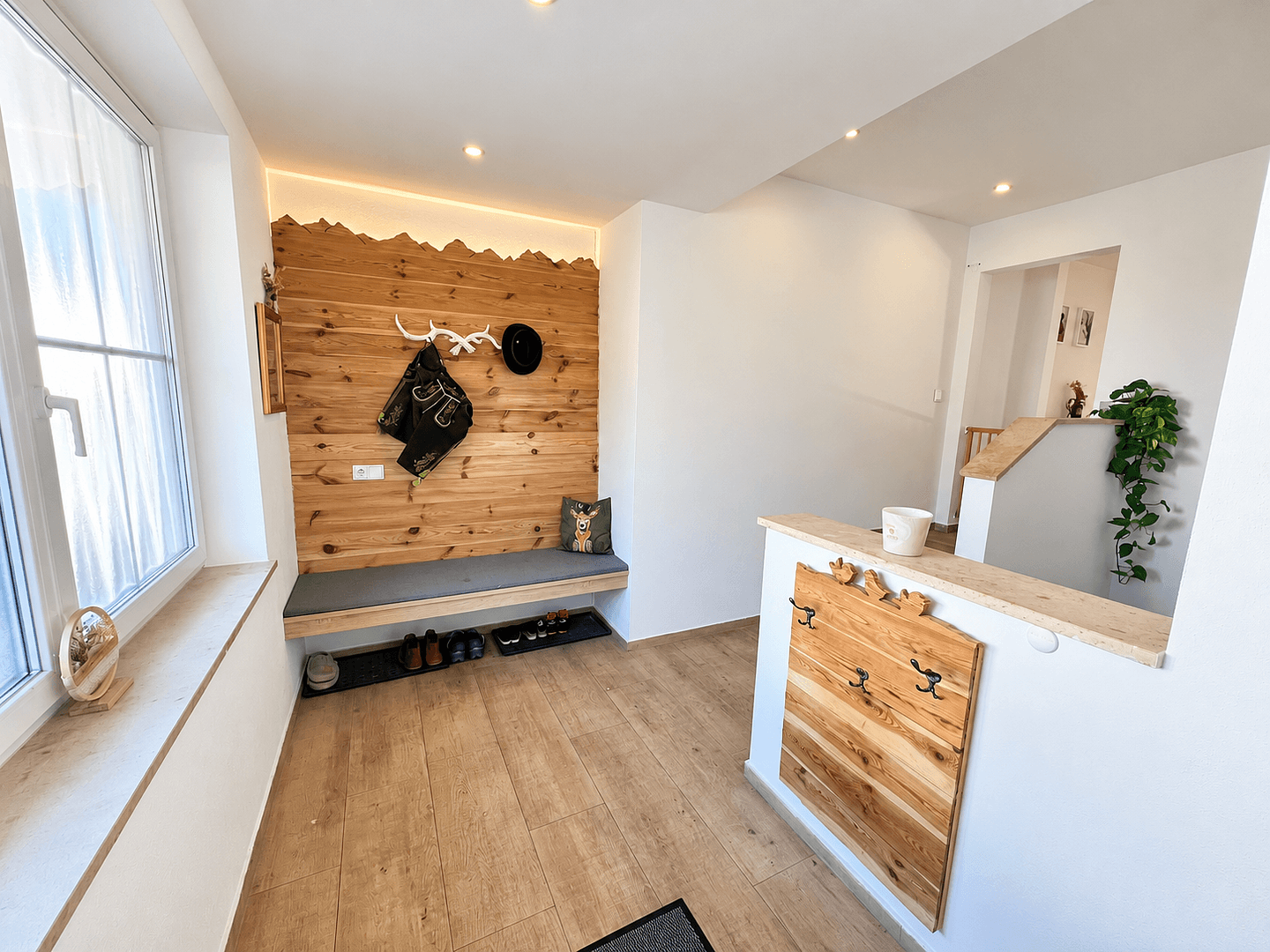 Prodej domu 217 m², pozemek 824 m², Siegsdorf, Bavorsko Prodej domu 217 m², pozemek 824 m², Siegsdorf, Bavorsko