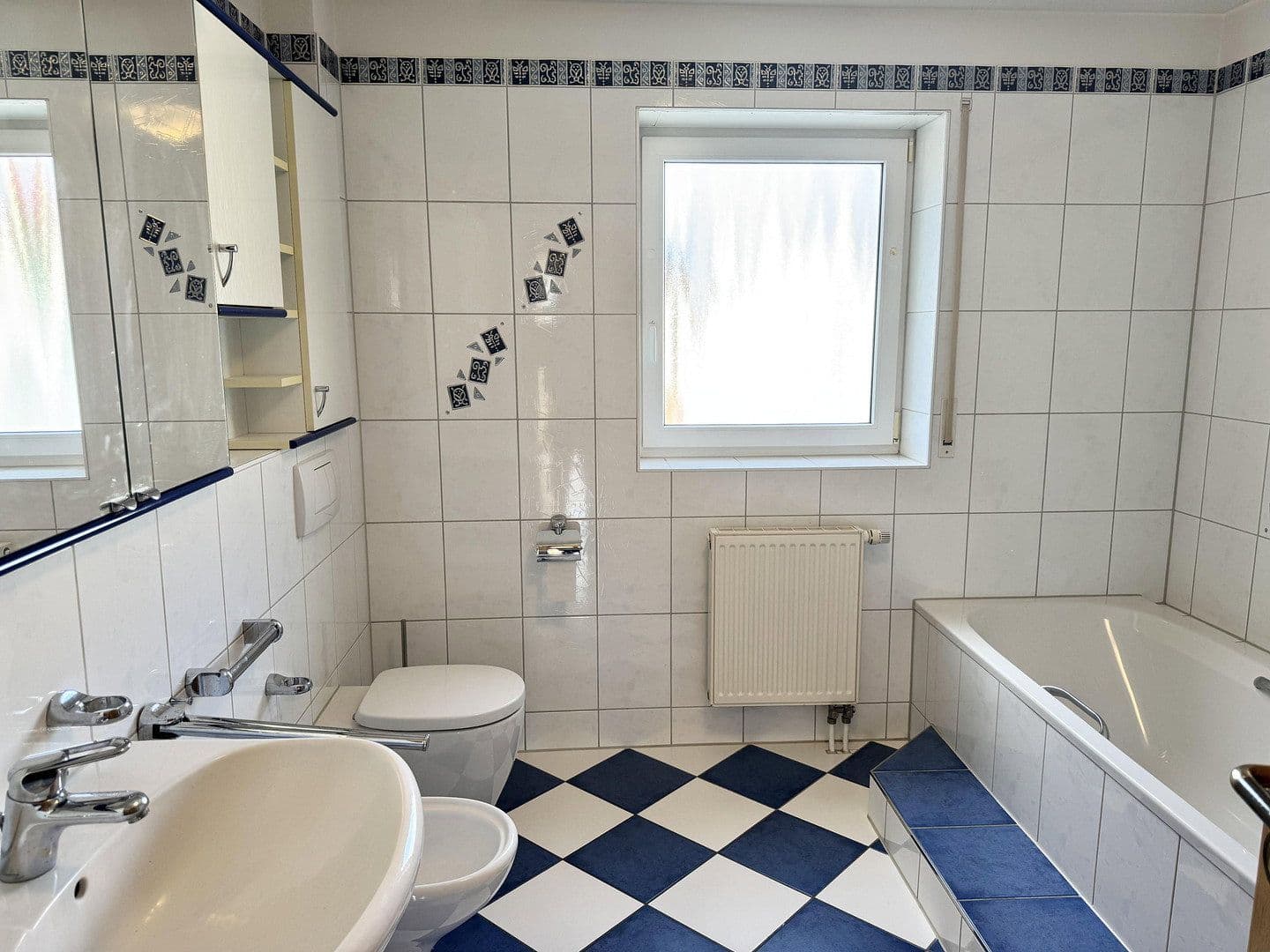 Prodej domu 164 m², pozemek 477 m², Kippenheim, Bádensko-Württembersko Prodej domu 164 m², pozemek 477 m², Kippenheim, Bádensko-Württembersko