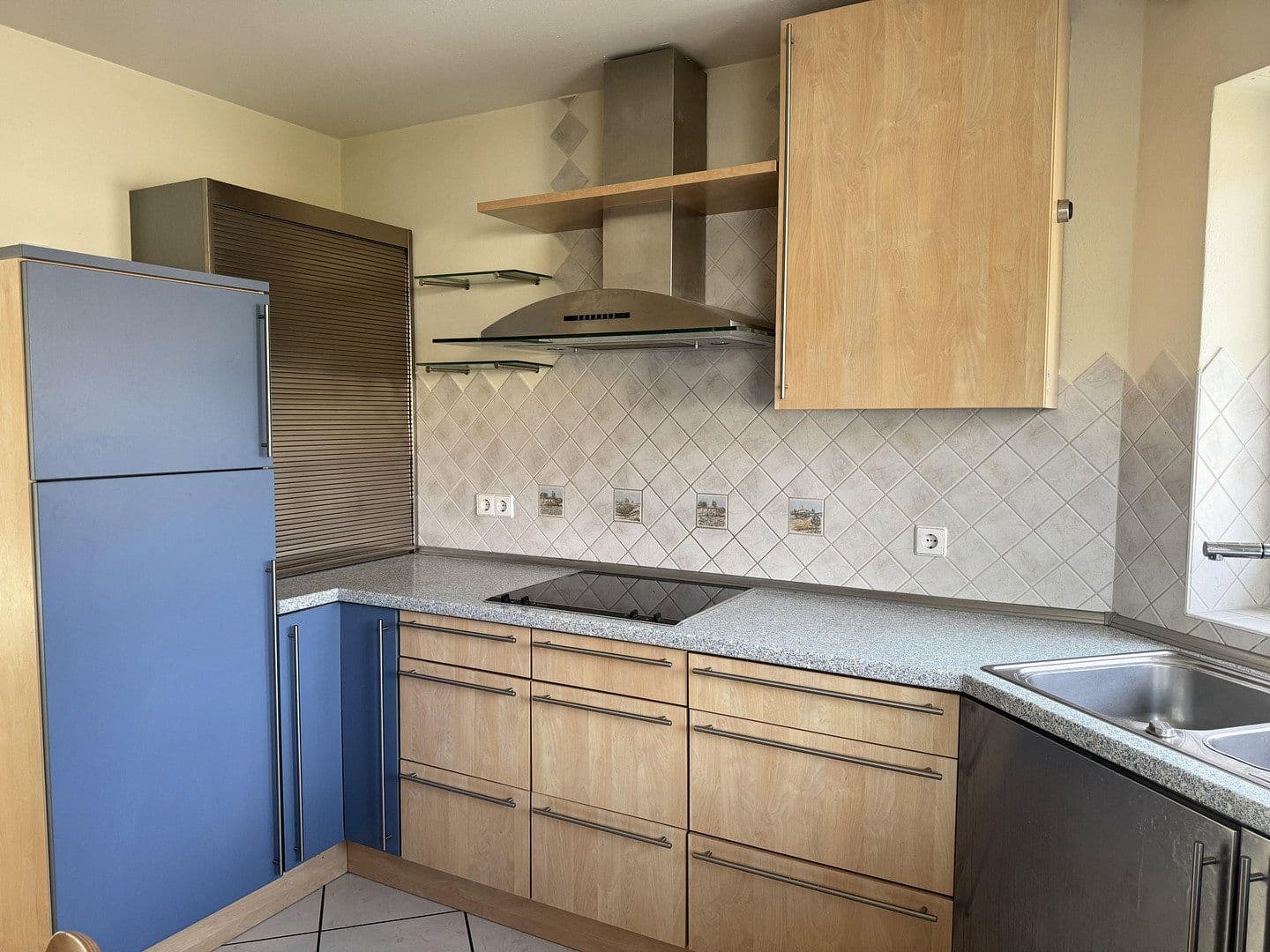 Prodej domu 164 m², pozemek 477 m², Kippenheim, Bádensko-Württembersko Prodej domu 164 m², pozemek 477 m², Kippenheim, Bádensko-Württembersko