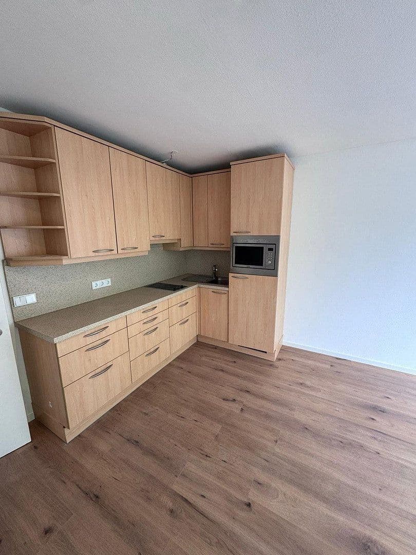 Pronájem bytu 1+1 31 m², Hannoverstraße 8, München, Bavorsko Pronájem bytu 1+1 31 m², Hannoverstraße 8, München, Bavorsko