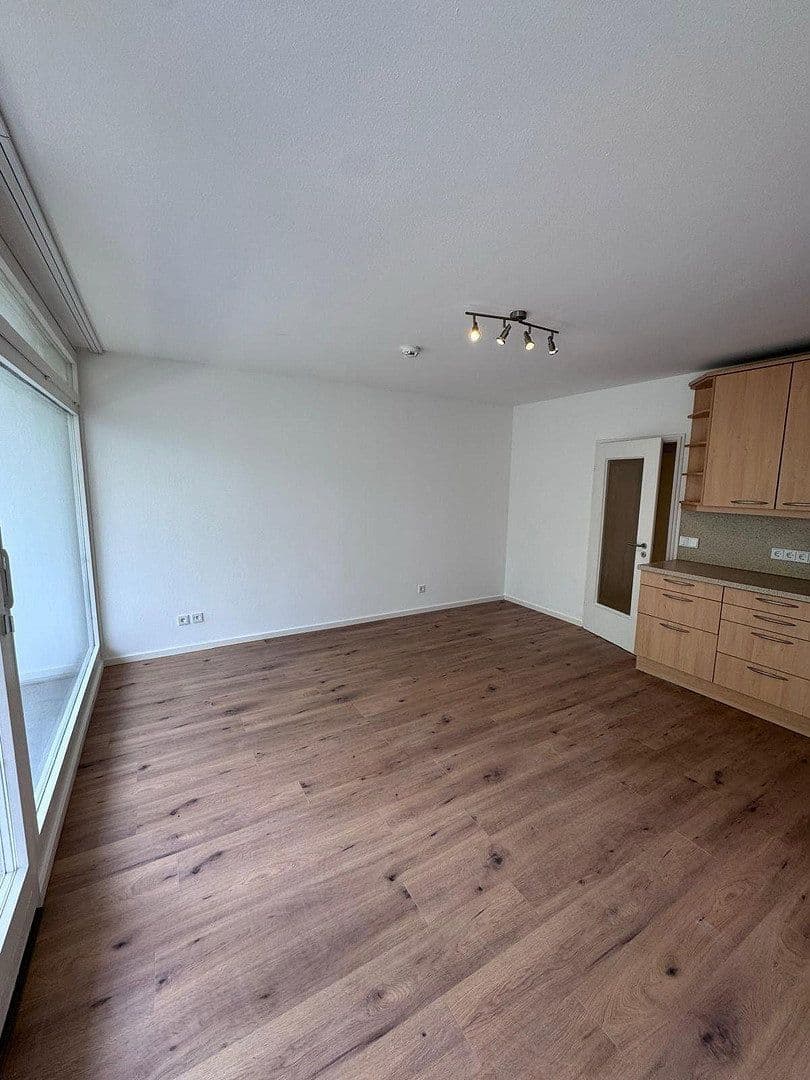 Pronájem bytu 1+1 31 m², Hannoverstraße 8, München, Bavorsko Pronájem bytu 1+1 31 m², Hannoverstraße 8, München, Bavorsko