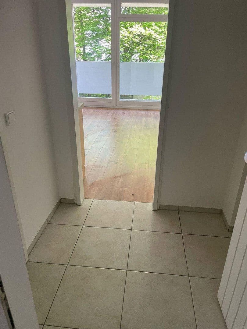 Pronájem bytu 1+1 31 m², Hannoverstraße 8, München, Bavorsko Pronájem bytu 1+1 31 m², Hannoverstraße 8, München, Bavorsko