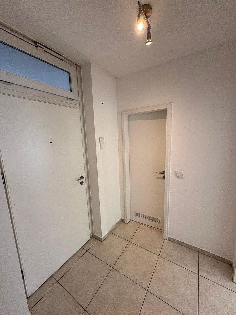 Pronájem bytu 1+1 31 m², Hannoverstraße 8, München, Bavorsko Pronájem bytu 1+1 31 m², Hannoverstraße 8, München, Bavorsko