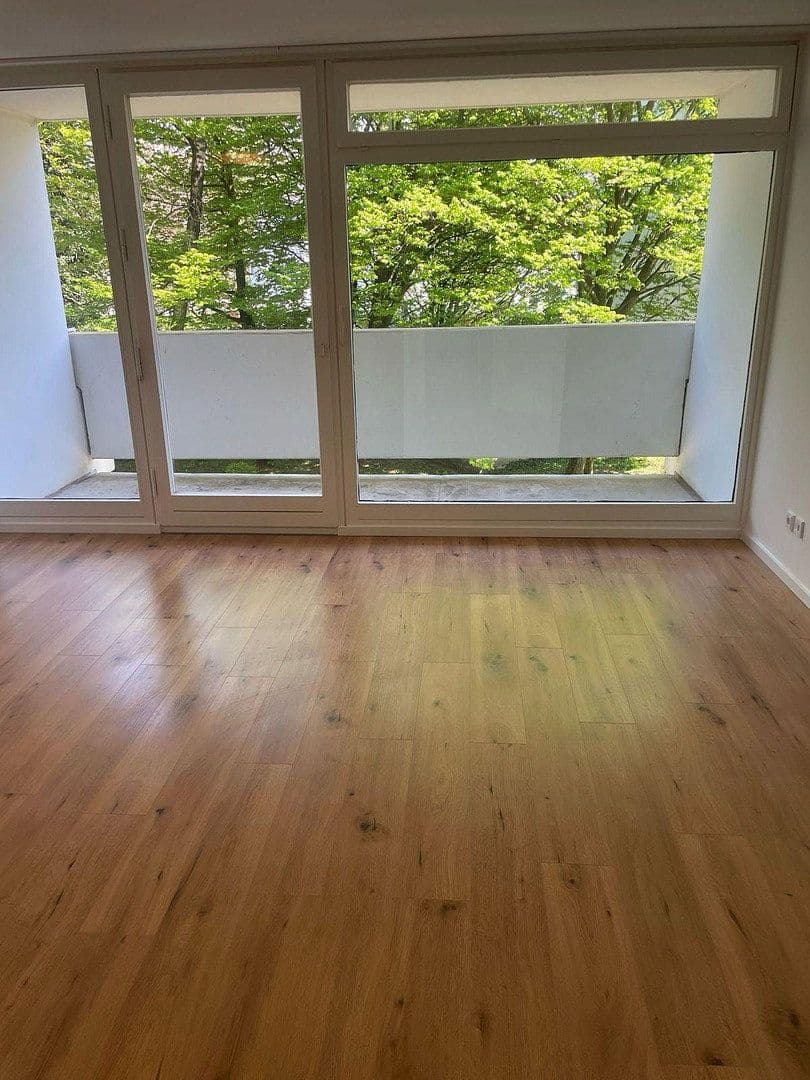 Pronájem bytu 1+1 31 m², Hannoverstraße 8, München, Bavorsko Pronájem bytu 1+1 31 m², Hannoverstraße 8, München, Bavorsko
