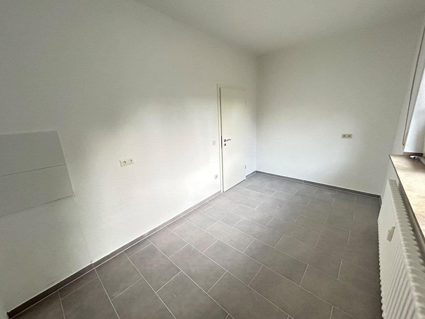 Pronájem bytu 1+kk 43 m², Schlangenwallstraße 7, Gelsenkirchen, Severní Porýní-Vestfálsko Pronájem bytu 1+kk 43 m², Schlangenwallstraße 7, Gelsenkirchen, Severní Porýní-Vestfálsko