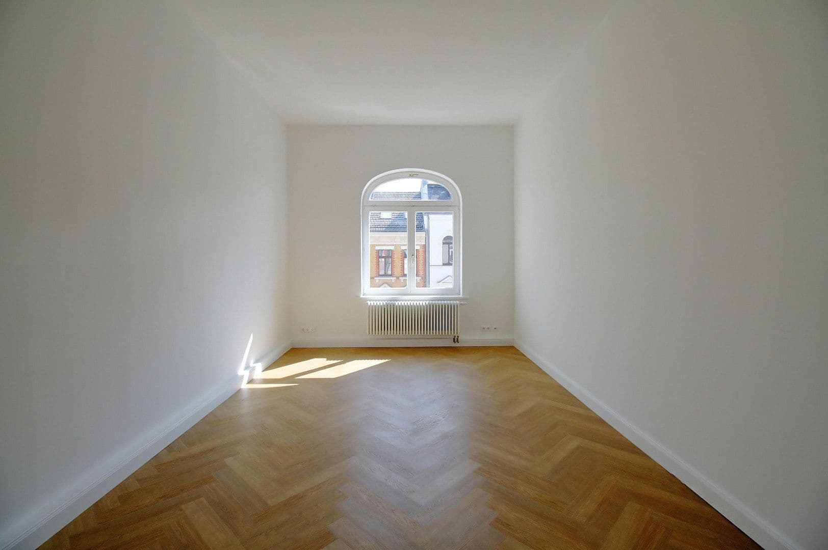 Pronájem bytu 3+1 98 m², Leipzig, Sasko Pronájem bytu 3+1 98 m², Leipzig, Sasko