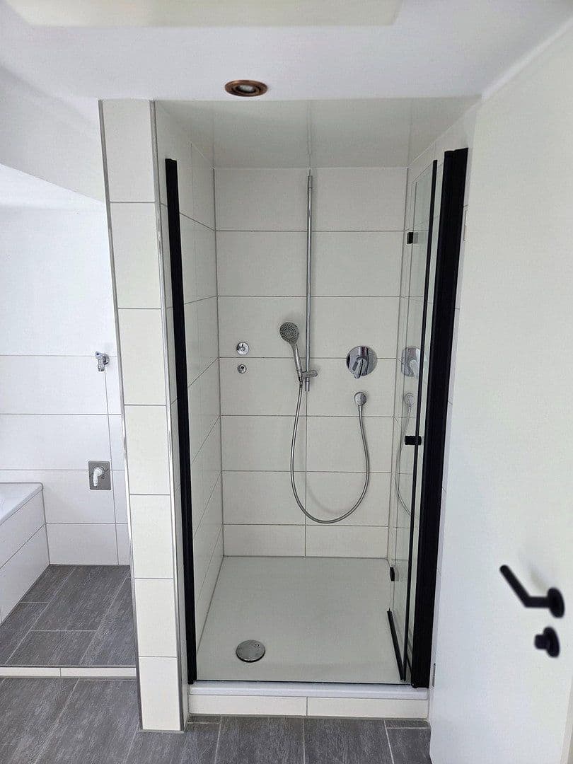 Pronájem bytu 4+1 94 m², Hindenburgstraße 72, Straubenhardt, Bádensko-Württembersko Pronájem bytu 4+1 94 m², Hindenburgstraße 72, Straubenhardt, Bádensko-Württembersko