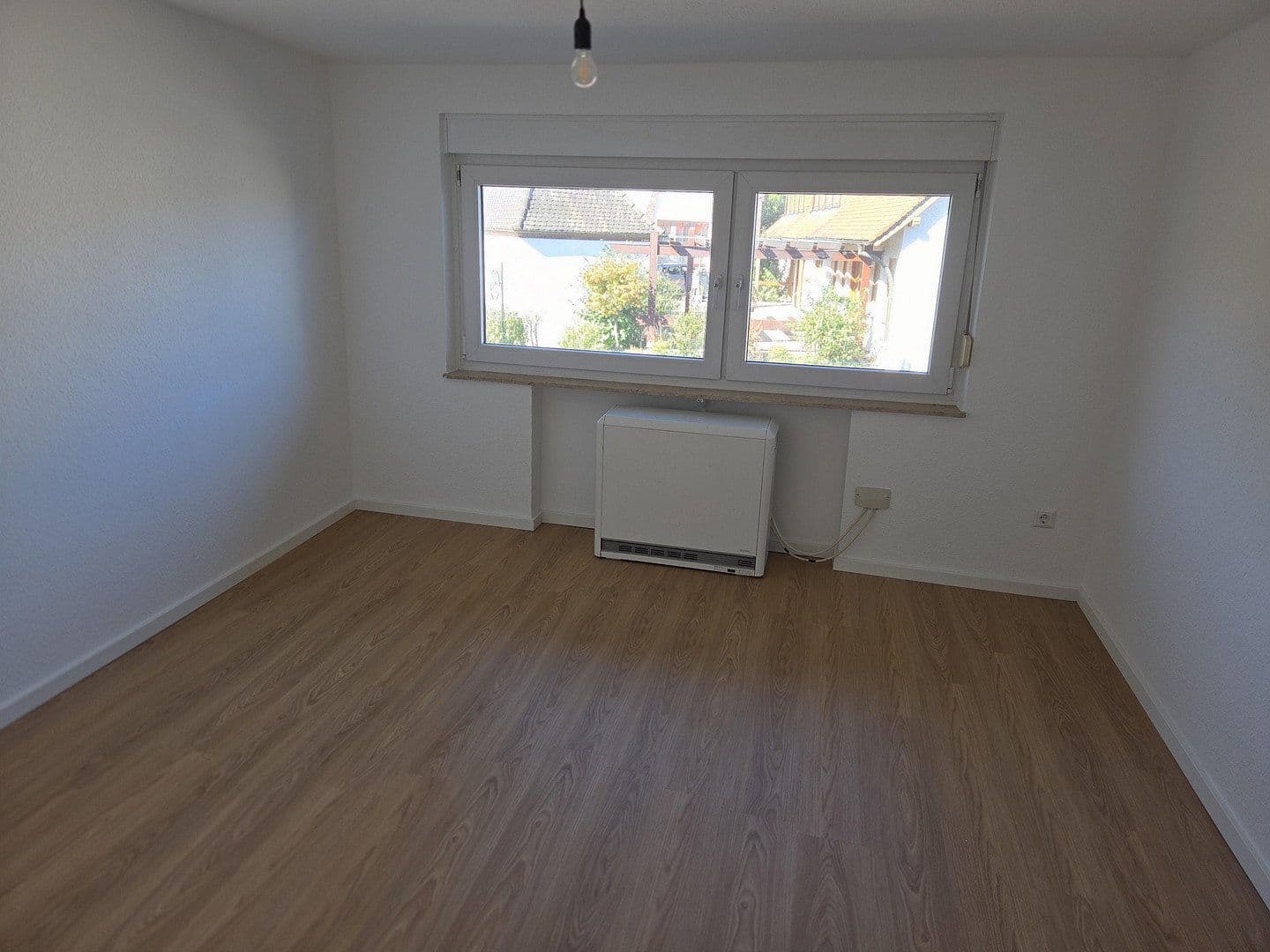 Pronájem bytu 4+1 94 m², Hindenburgstraße 72, Straubenhardt, Bádensko-Württembersko Pronájem bytu 4+1 94 m², Hindenburgstraße 72, Straubenhardt, Bádensko-Württembersko