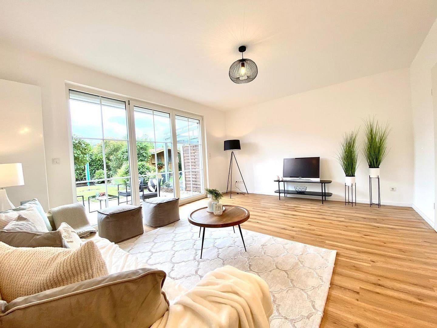 Prodej domu 110 m², pozemek 450 m², Kassel, Hessen Prodej domu 110 m², pozemek 450 m², Kassel, Hessen