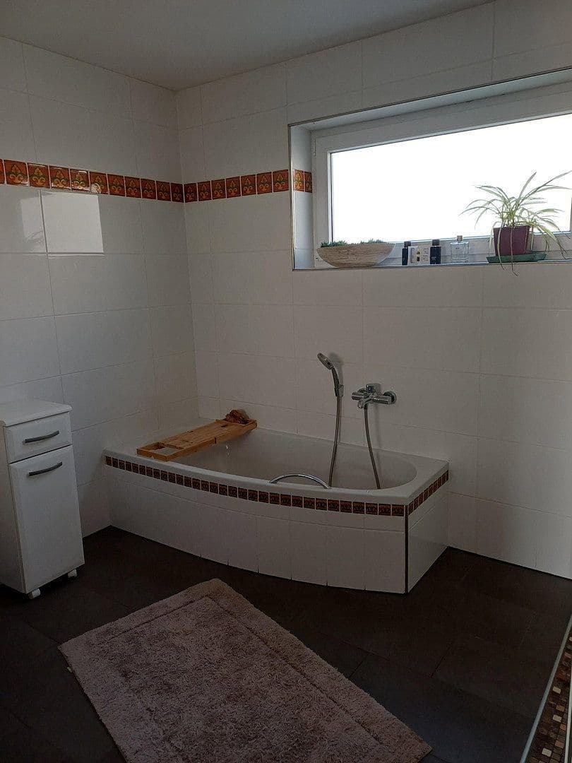 Prodej domu 170 m², pozemek 959 m², Trierweiler, Porýní-Falc Prodej domu 170 m², pozemek 959 m², Trierweiler, Porýní-Falc