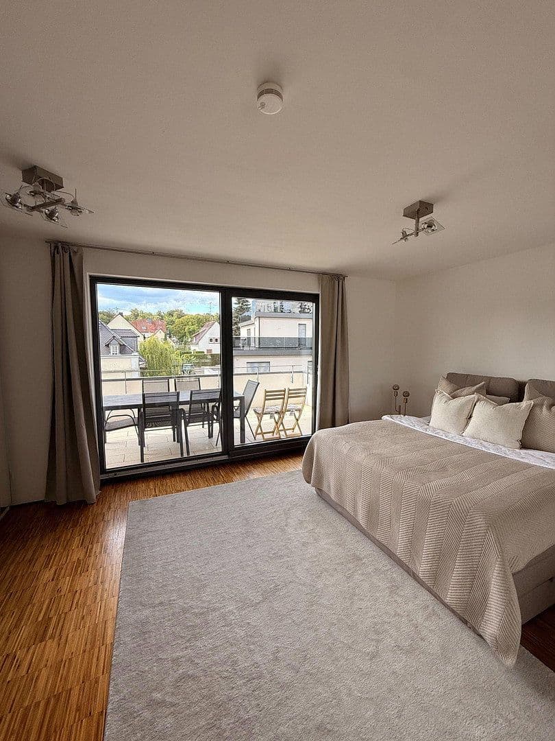 Pronájem bytu 2+1 94 m², Am Eichelgarten 18, Wiesbaden, Hessen Pronájem bytu 2+1 94 m², Am Eichelgarten 18, Wiesbaden, Hessen