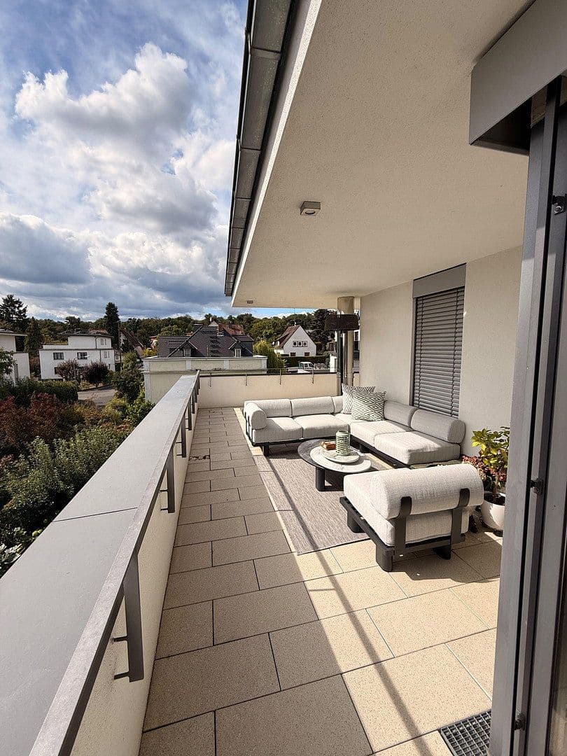 Pronájem bytu 2+1 94 m², Am Eichelgarten 18, Wiesbaden, Hessen Pronájem bytu 2+1 94 m², Am Eichelgarten 18, Wiesbaden, Hessen