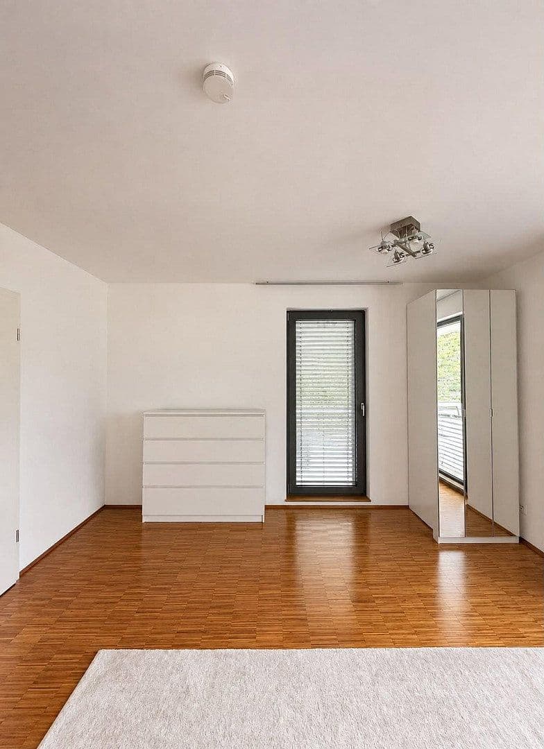 Pronájem bytu 2+1 94 m², Am Eichelgarten 18, Wiesbaden, Hessen Pronájem bytu 2+1 94 m², Am Eichelgarten 18, Wiesbaden, Hessen