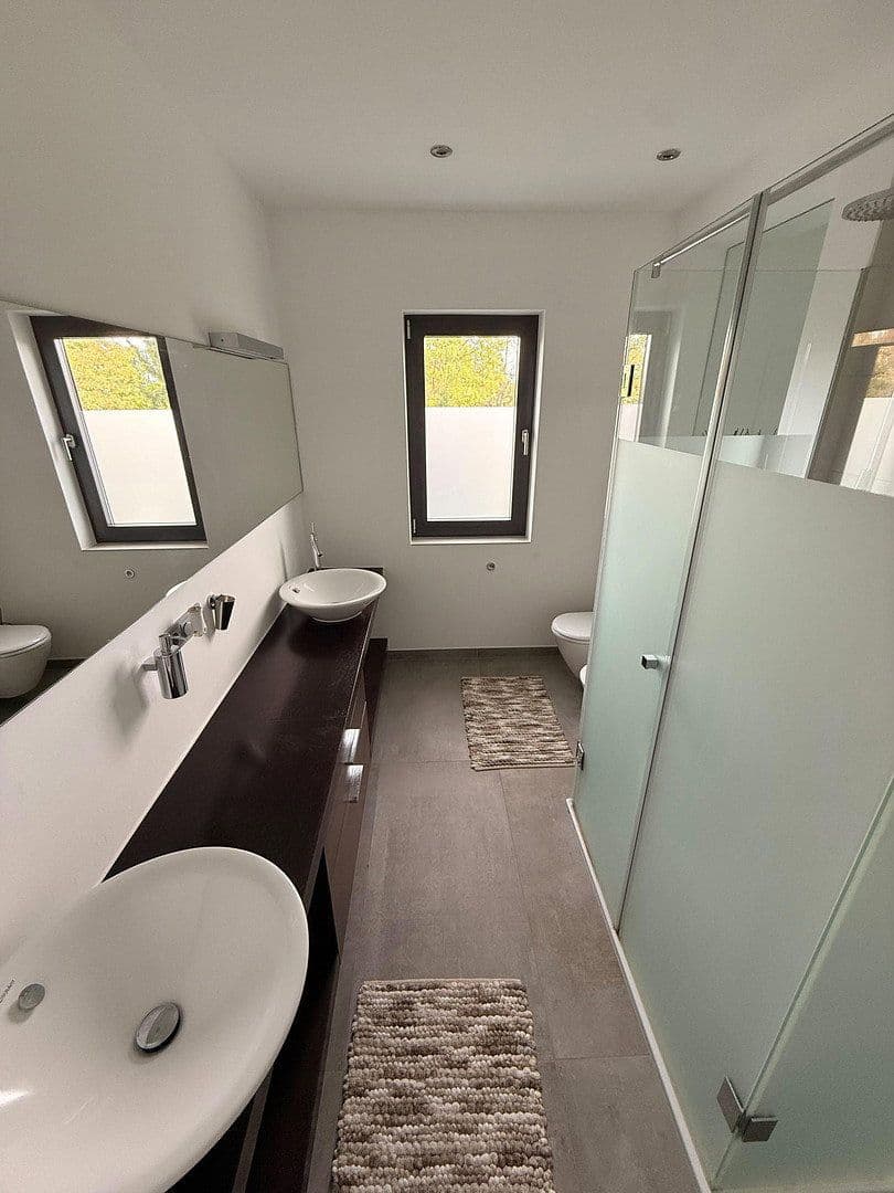 Pronájem bytu 2+1 94 m², Am Eichelgarten 18, Wiesbaden, Hessen Pronájem bytu 2+1 94 m², Am Eichelgarten 18, Wiesbaden, Hessen