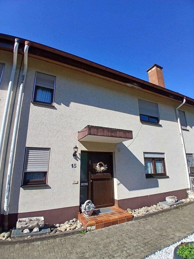 Prodej domu 128 m², pozemek 161 m², Kandern, Bádensko-Württembersko Prodej domu 128 m², pozemek 161 m², Kandern, Bádensko-Württembersko