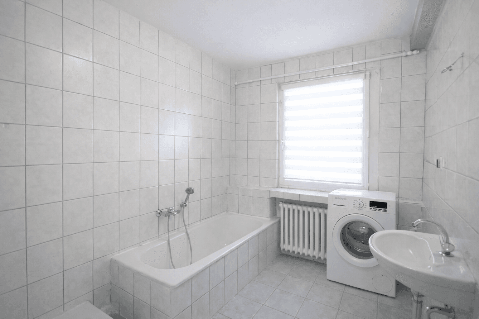 Pronájem bytu 4+1 98 m², Liebknechtstraße 94, Oberhausen, Severní Porýní-Vestfálsko Pronájem bytu 4+1 98 m², Liebknechtstraße 94, Oberhausen, Severní Porýní-Vestfálsko