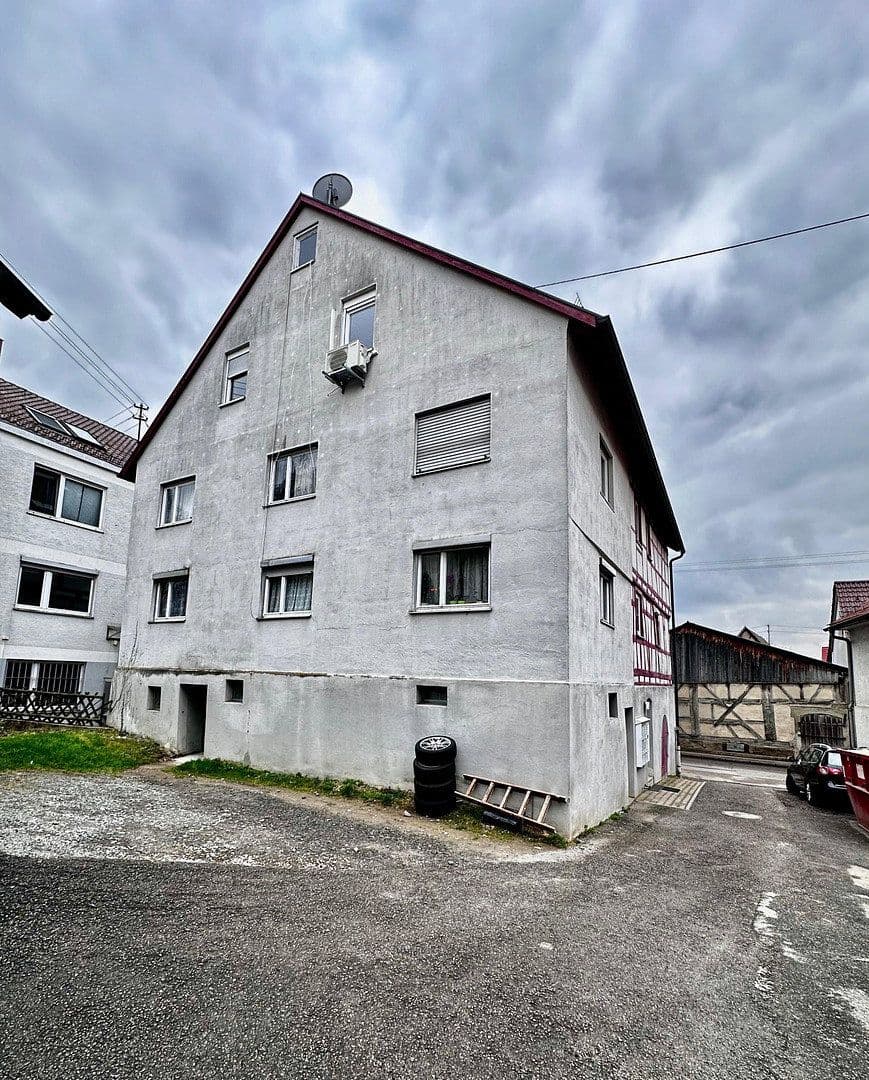 Pronájem bytu 2+1 36 m², Ditzingerstraße 5, Leonberg, Bádensko-Württembersko Pronájem bytu 2+1 36 m², Ditzingerstraße 5, Leonberg, Bádensko-Württembersko