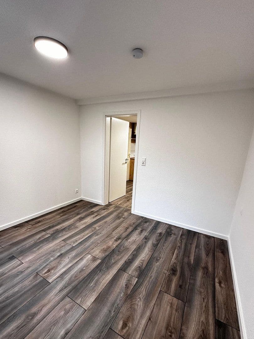Pronájem bytu 2+1 36 m², Ditzingerstraße 5, Leonberg, Bádensko-Württembersko Pronájem bytu 2+1 36 m², Ditzingerstraße 5, Leonberg, Bádensko-Württembersko