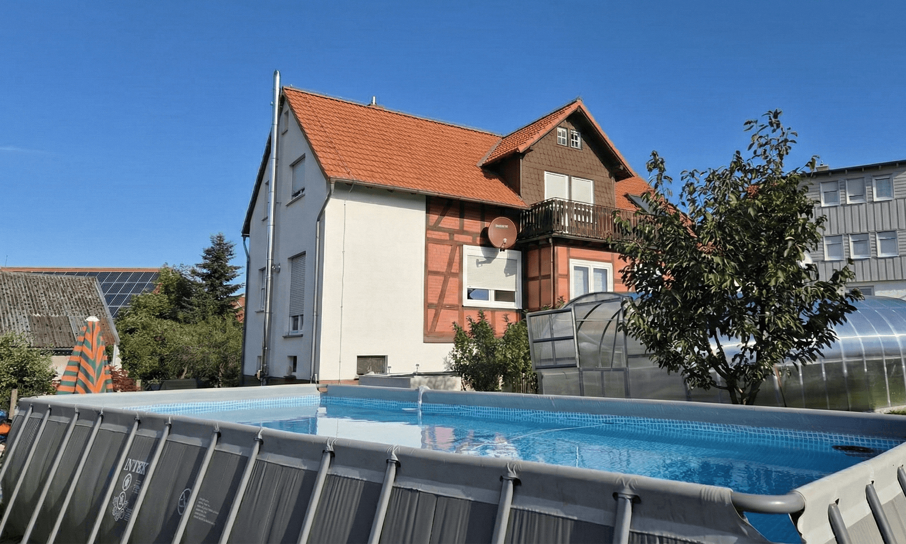 Prodej domu 136 m², pozemek 908 m², Fronhausen, Hessen Prodej domu 136 m², pozemek 908 m², Fronhausen, Hessen
