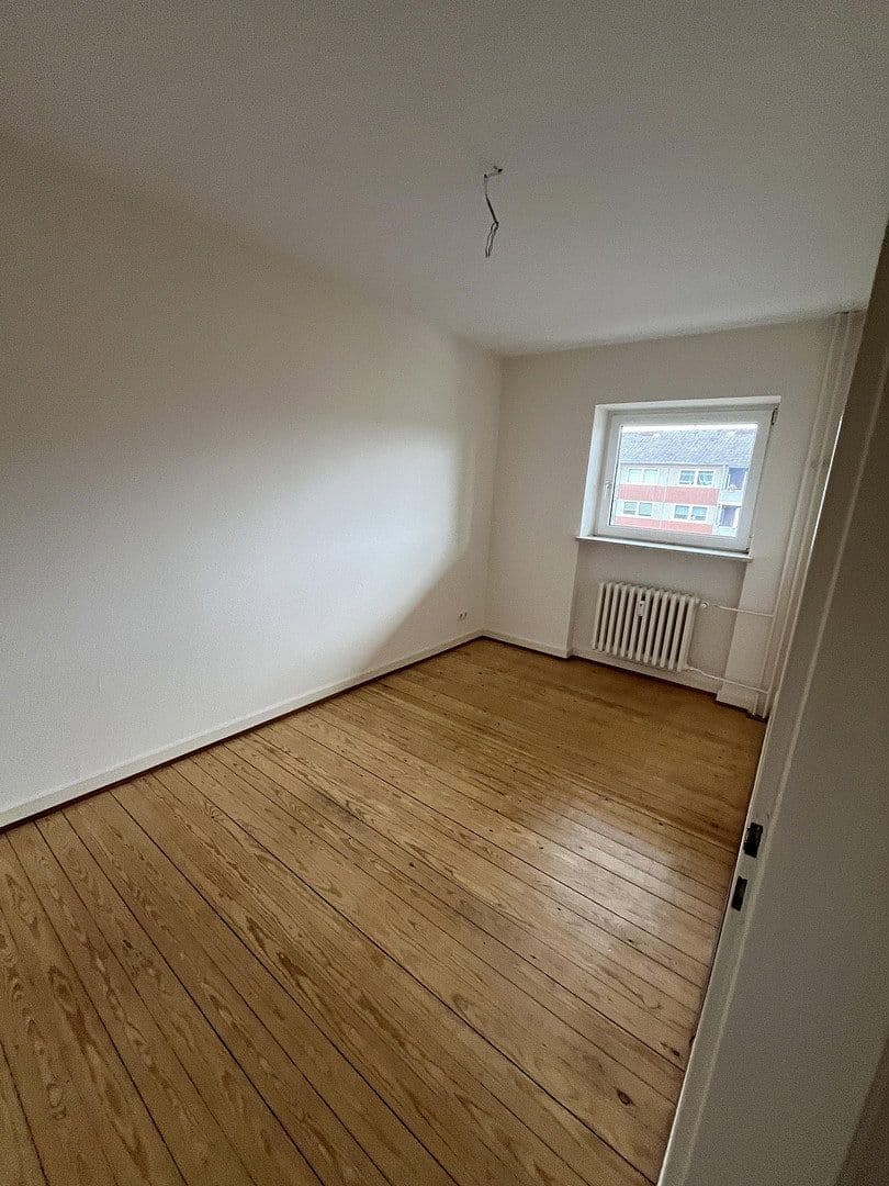 Pronájem bytu 4+1 83 m², Masurenring 73, Kiel, Šlesvicko-Holštýnsko Pronájem bytu 4+1 83 m², Masurenring 73, Kiel, Šlesvicko-Holštýnsko