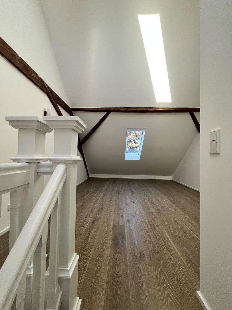 Pronájem bytu 4+kk 125 m², Gilching, Bavorsko Pronájem bytu 4+kk 125 m², Gilching, Bavorsko