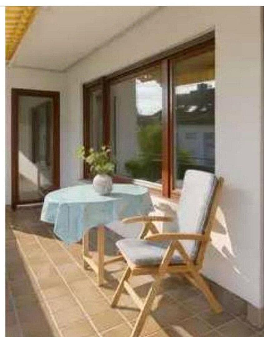 Prodej bytu 4+kk 125 m², Leonberg, Bádensko-Württembersko Prodej bytu 4+kk 125 m², Leonberg, Bádensko-Württembersko