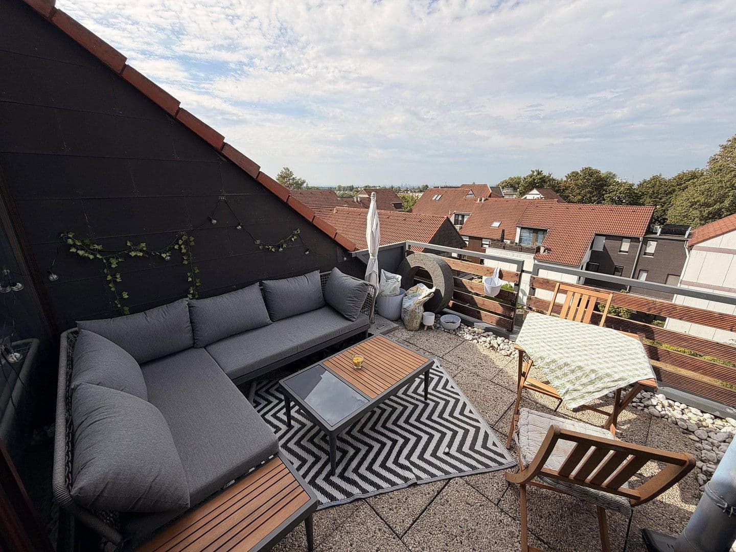 Prodej bytu 2+kk 84 m², Leverkusen, Severní Porýní-Vestfálsko Prodej bytu 2+kk 84 m², Leverkusen, Severní Porýní-Vestfálsko