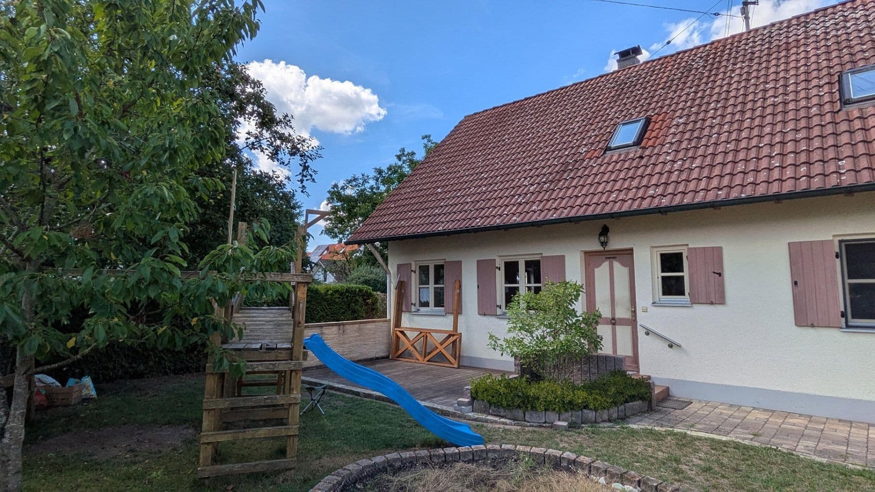 Prodej domu 135 m², pozemek 435 m², Rieder Weg 14, Jettingen-Scheppach, Bavorsko Prodej domu 135 m², pozemek 435 m², Rieder Weg 14, Jettingen-Scheppach, Bavorsko
