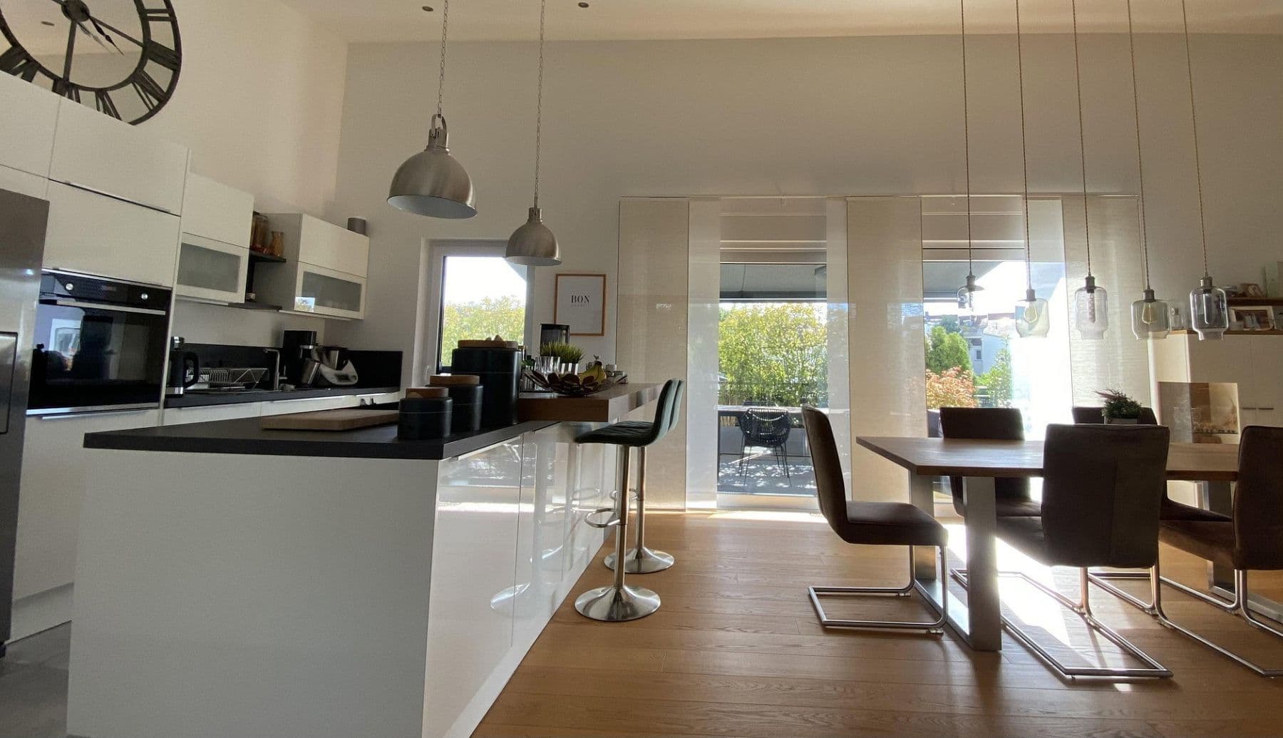 Prodej bytu 3+1 135 m², Rodenbach, Hessen Prodej bytu 3+1 135 m², Rodenbach, Hessen