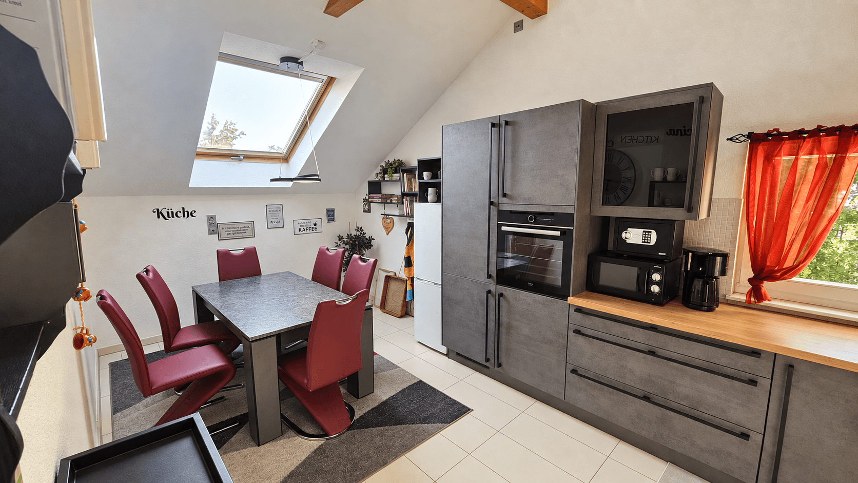 Pronájem bytu 4+kk 145 m², Heideweg 4a, Remagen, Porýní-Falc Pronájem bytu 4+kk 145 m², Heideweg 4a, Remagen, Porýní-Falc