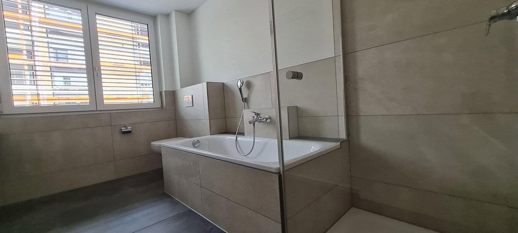 Pronájem bytu 3+kk 87 m², Am Bahndamm 3, Bad Säckingen, Bádensko-Württembersko Pronájem bytu 3+kk 87 m², Am Bahndamm 3, Bad Säckingen, Bádensko-Württembersko
