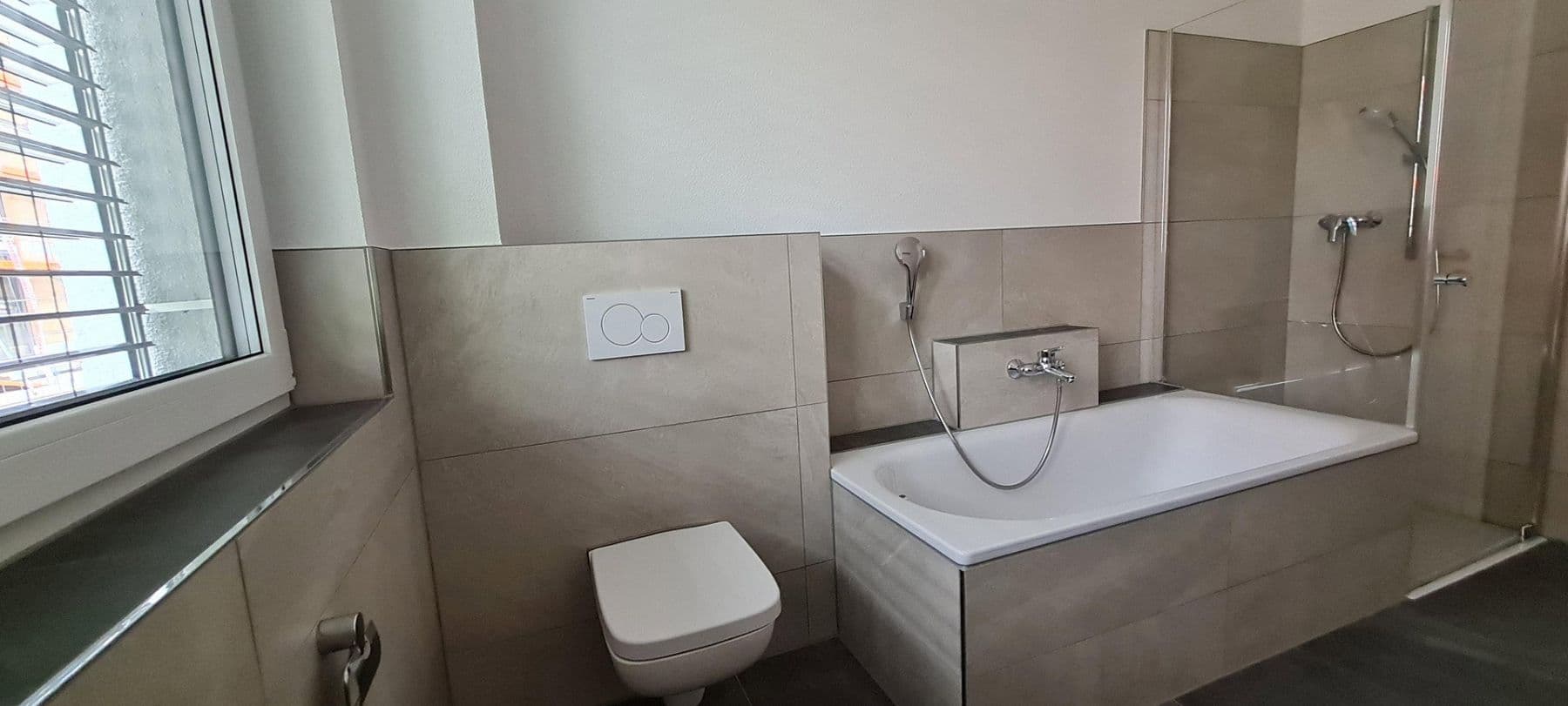 Pronájem bytu 3+kk 87 m², Am Bahndamm 3, Bad Säckingen, Bádensko-Württembersko Pronájem bytu 3+kk 87 m², Am Bahndamm 3, Bad Säckingen, Bádensko-Württembersko