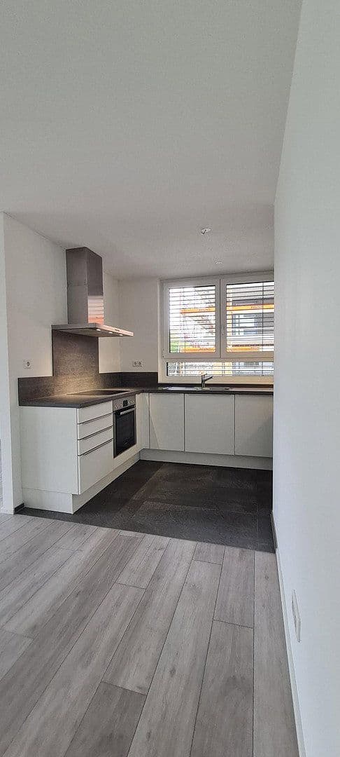 Pronájem bytu 3+kk 87 m², Am Bahndamm 3, Bad Säckingen, Bádensko-Württembersko Pronájem bytu 3+kk 87 m², Am Bahndamm 3, Bad Säckingen, Bádensko-Württembersko