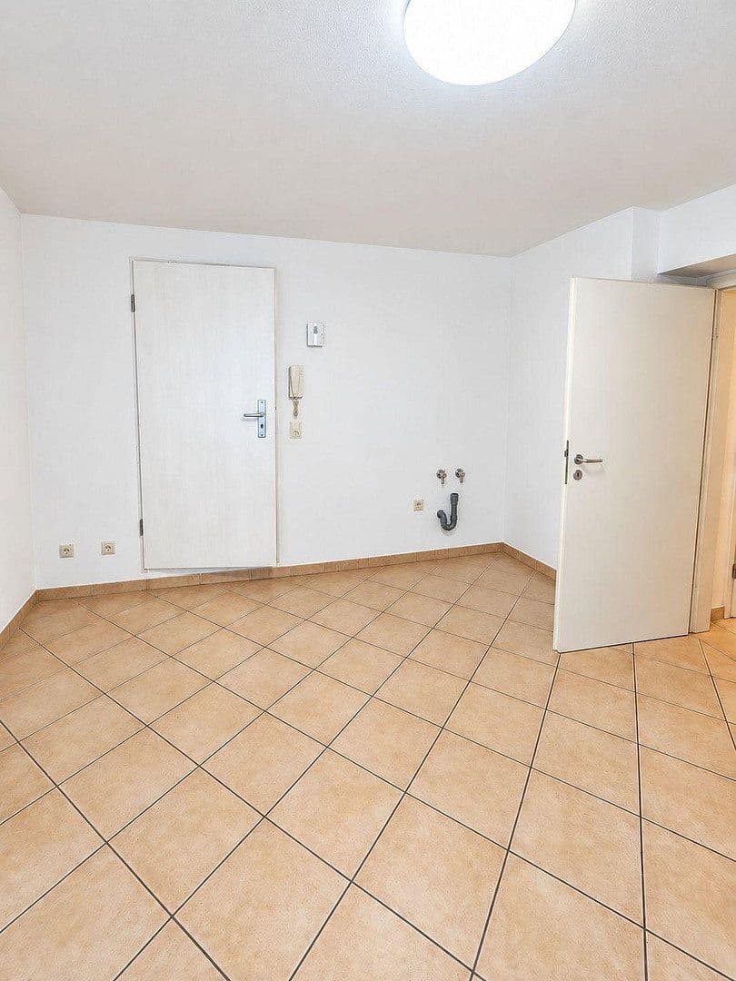 Pronájem bytu 2+1 38 m², Viehtrift 23, Köln, Severní Porýní-Vestfálsko Pronájem bytu 2+1 38 m², Viehtrift 23, Köln, Severní Porýní-Vestfálsko