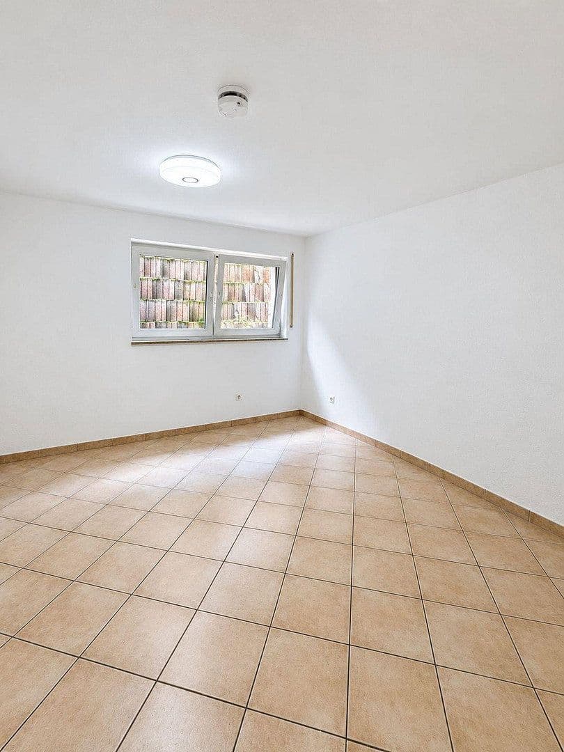 Pronájem bytu 2+1 38 m², Viehtrift 23, Köln, Severní Porýní-Vestfálsko Pronájem bytu 2+1 38 m², Viehtrift 23, Köln, Severní Porýní-Vestfálsko