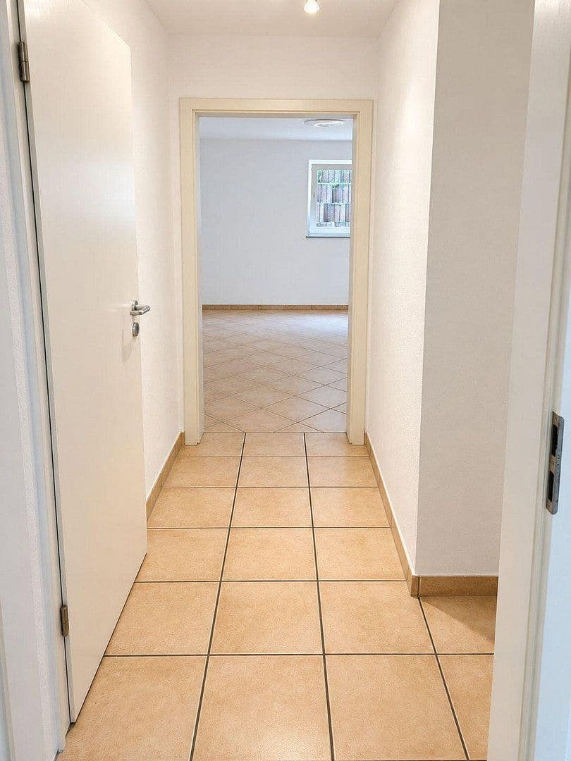 Pronájem bytu 2+1 38 m², Viehtrift 23, Köln, Severní Porýní-Vestfálsko Pronájem bytu 2+1 38 m², Viehtrift 23, Köln, Severní Porýní-Vestfálsko