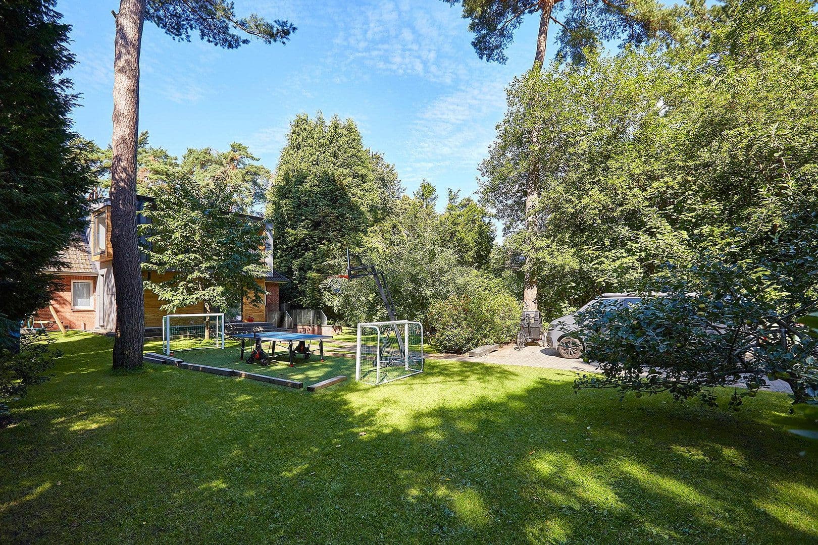 Prodej domu 298 m², pozemek 1.794 m², Hamburg, Hamburg Prodej domu 298 m², pozemek 1.794 m², Hamburg, Hamburg