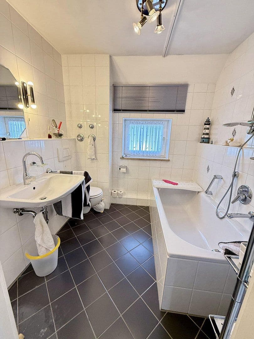 Prodej bytu 2+1 67 m², Bahnhofstraße 20, Aystetten, Bavorsko Prodej bytu 2+1 67 m², Bahnhofstraße 20, Aystetten, Bavorsko