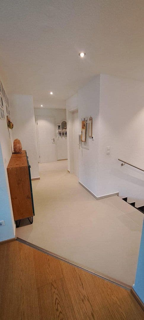 Prodej bytu 4+1 102 m², Illingen, Bádensko-Württembersko Prodej bytu 4+1 102 m², Illingen, Bádensko-Württembersko