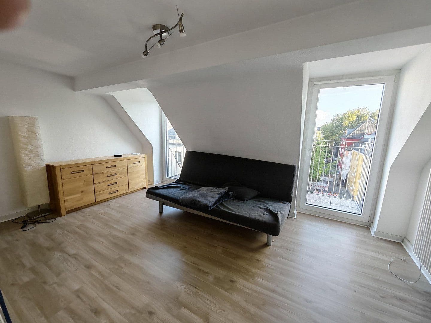 Pronájem bytu 3+1 71 m², Almastr. 11, Essen, Severní Porýní-Vestfálsko Pronájem bytu 3+1 71 m², Almastr. 11, Essen, Severní Porýní-Vestfálsko