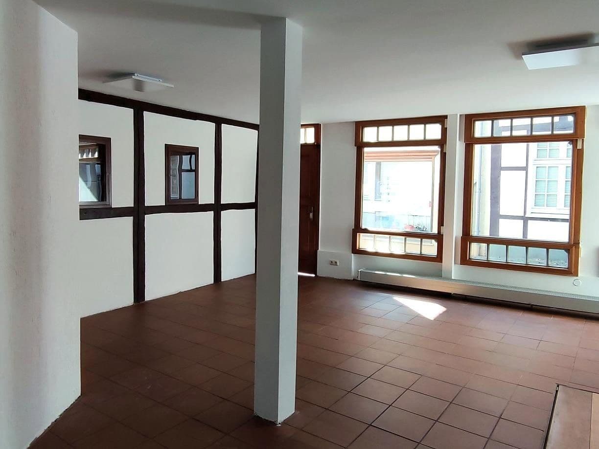 Pronájem nebytového prostoru 60 m², Ruhrstraße 50, Essen Kettwig, Severní Porýní-Vestfálsko Pronájem nebytového prostoru 60 m², Ruhrstraße 50, Essen Kettwig, Severní Porýní-Vestfálsko