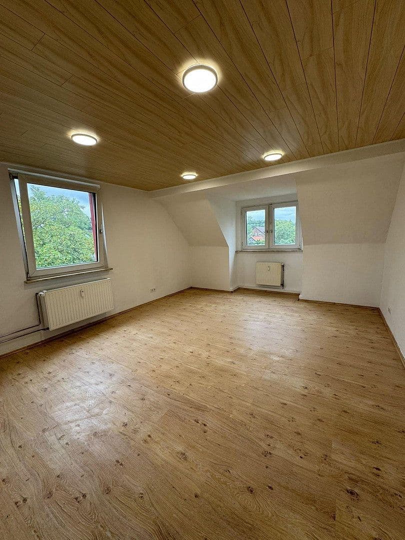 Pronájem bytu 3+1 74 m², Lindhorststraße 10, Bottrop, Severní Porýní-Vestfálsko Pronájem bytu 3+1 74 m², Lindhorststraße 10, Bottrop, Severní Porýní-Vestfálsko
