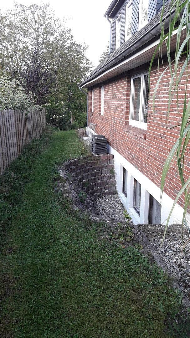 Prodej domu 280 m², pozemek 1.075 m², Strohbergstraße 18, Großsolt, Šlesvicko-Holštýnsko Prodej domu 280 m², pozemek 1.075 m², Strohbergstraße 18, Großsolt, Šlesvicko-Holštýnsko