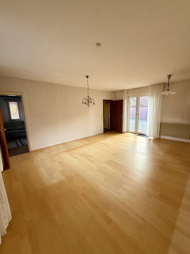 Pronájem bytu 4+1 160 m², Brombachtal, Hessen Pronájem bytu 4+1 160 m², Brombachtal, Hessen