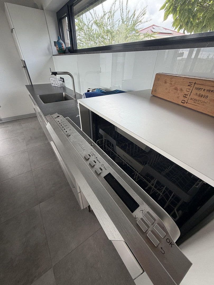 Prodej domu 157 m², pozemek 737 m², Sulzheim, Bavorsko Prodej domu 157 m², pozemek 737 m², Sulzheim, Bavorsko