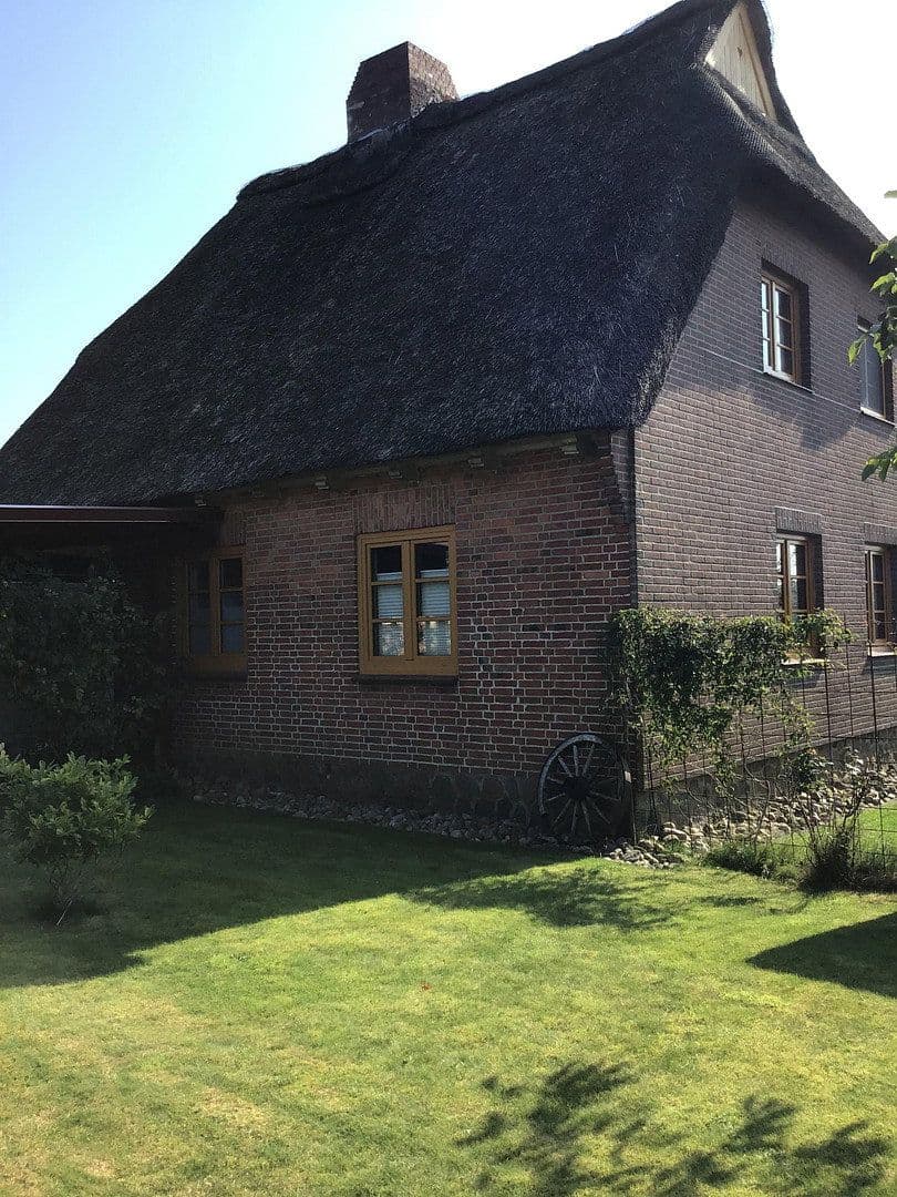 Prodej domu 130 m², pozemek 671 m², Heinkenborstel, Šlesvicko-Holštýnsko Prodej domu 130 m², pozemek 671 m², Heinkenborstel, Šlesvicko-Holštýnsko