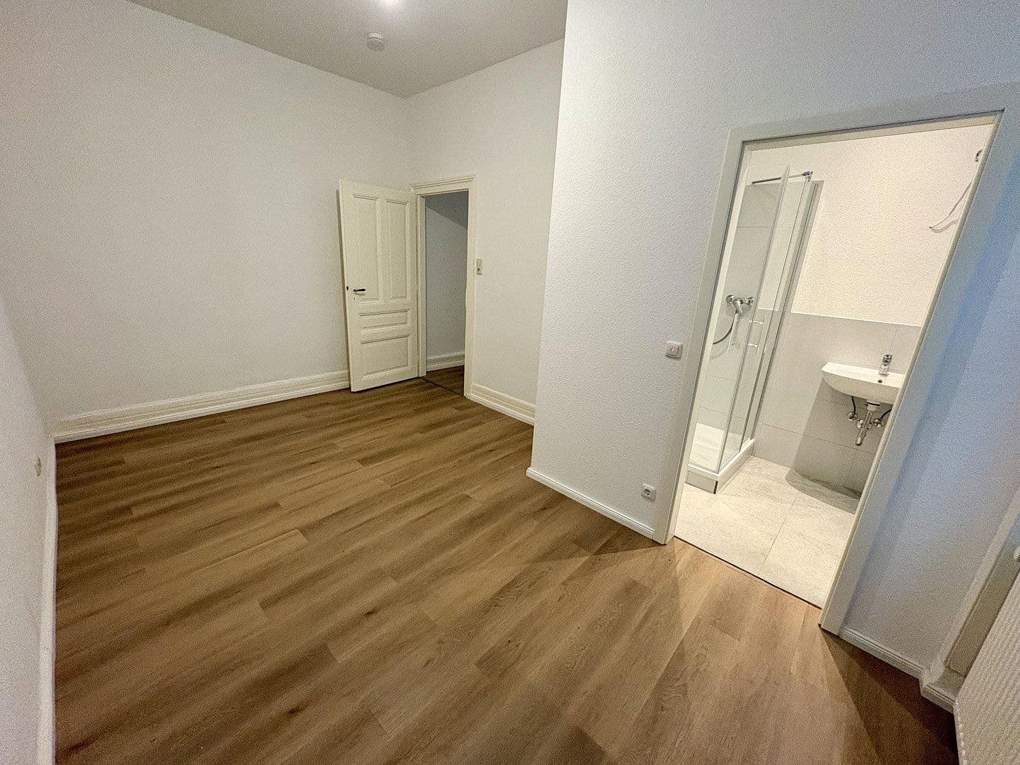 Pronájem bytu 2+1 53 m², Frankfurt am Main, Hessen Pronájem bytu 2+1 53 m², Frankfurt am Main, Hessen