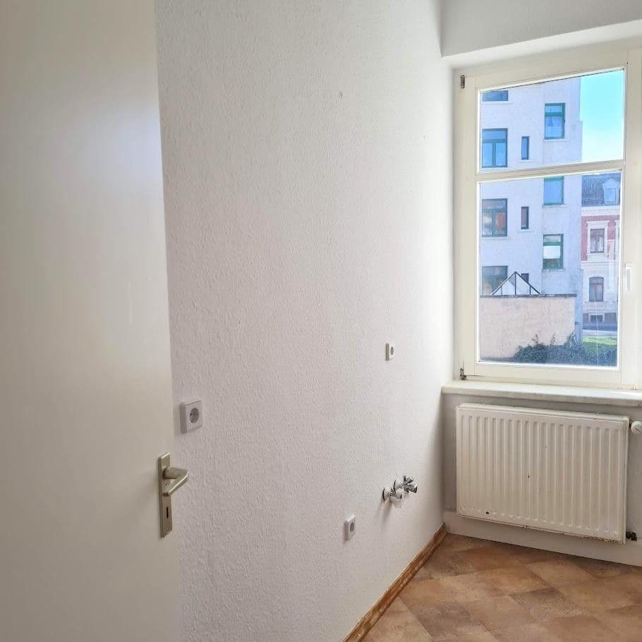 Pronájem bytu 3+1 69 m², Kantstraße 32, Wurzen, Sasko Pronájem bytu 3+1 69 m², Kantstraße 32, Wurzen, Sasko