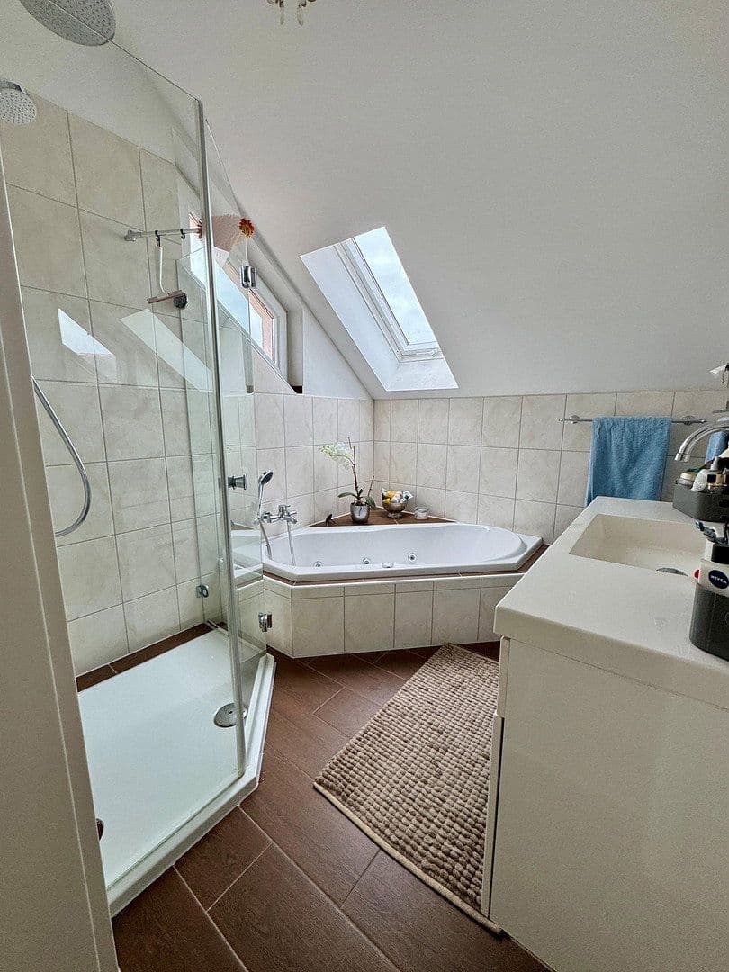 Prodej domu 139 m², pozemek 353 m², Moosinning, Bavorsko Prodej domu 139 m², pozemek 353 m², Moosinning, Bavorsko