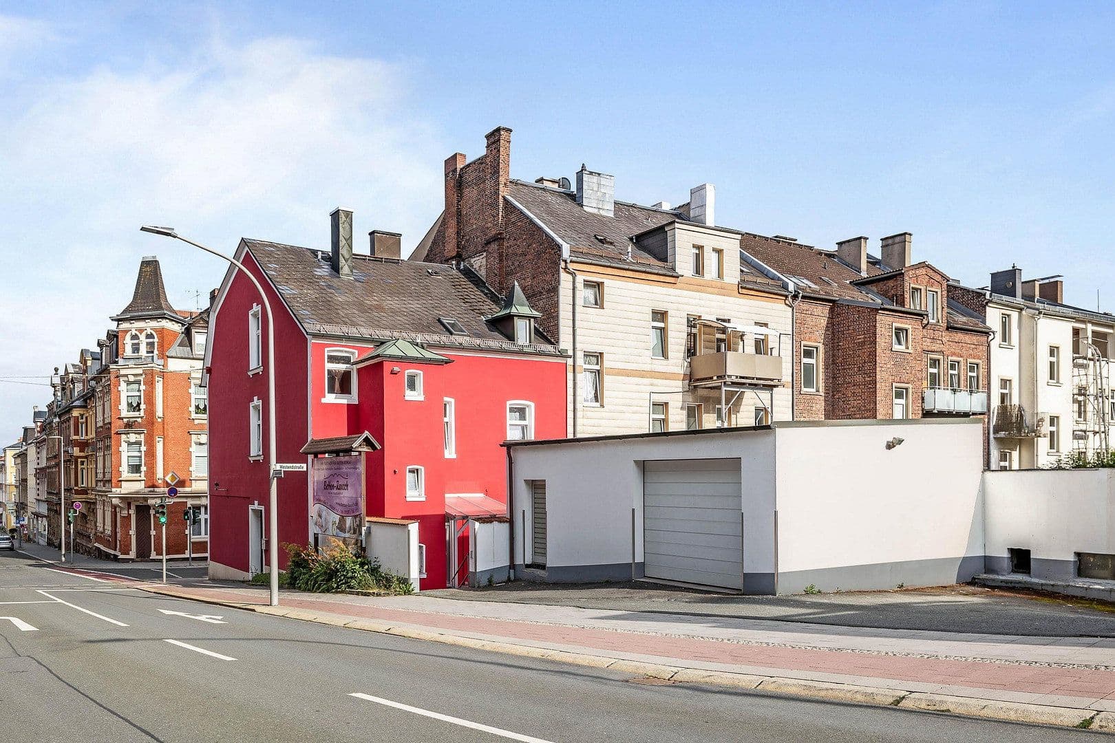 Pronájem bytu 6+1 185 m², Jahnstrasse 1, Hof, Bavorsko Pronájem bytu 6+1 185 m², Jahnstrasse 1, Hof, Bavorsko